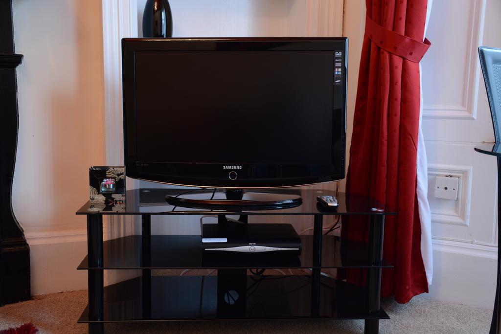 Townhead Apartments Glasgow Airport بيزلي الغرفة الصورة