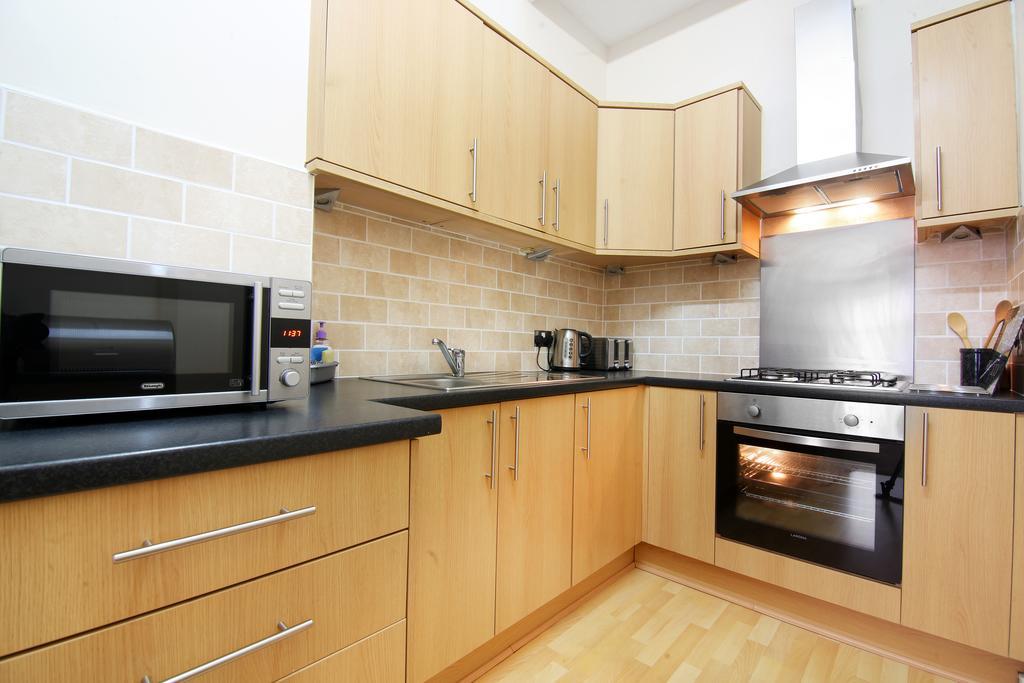 Townhead Apartments Glasgow Airport بيزلي المظهر الخارجي الصورة