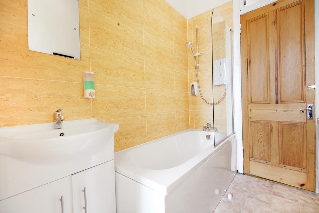 Townhead Apartments Glasgow Airport بيزلي المظهر الخارجي الصورة